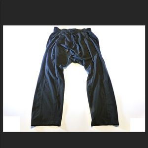 Lululemon Haden pants crop length great condition